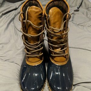 Sperry "Ariel" Rain Boots in Navy and Brown